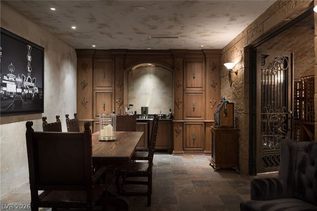 9017 Grove Crest Lane, Las Vegas, NV 89134