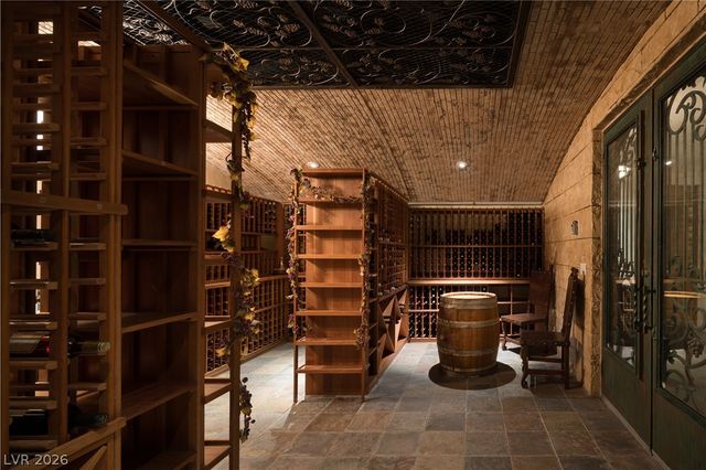 9017 Grove Crest Lane, Las Vegas, NV 89134