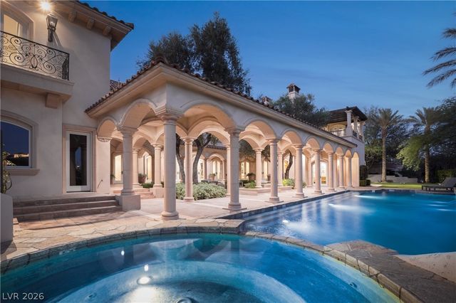 9017 Grove Crest Lane, Las Vegas, NV 89134