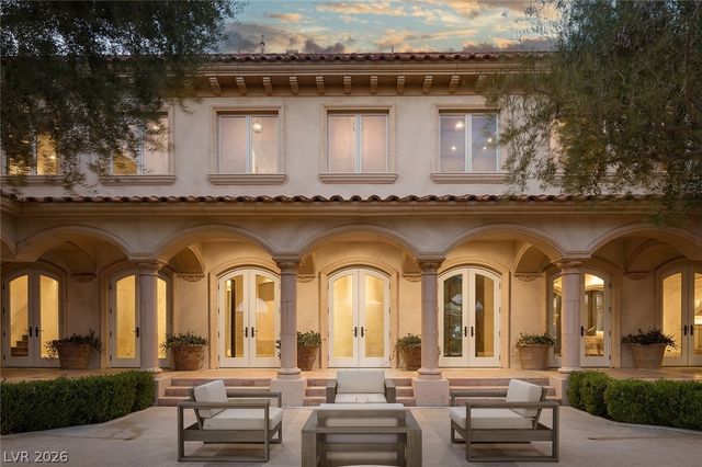 9017 Grove Crest Lane, Las Vegas, NV 89134