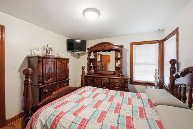 47 Stockton St, Fall River, MA 02721