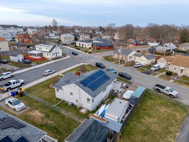 47 Stockton St, Fall River, MA 02721