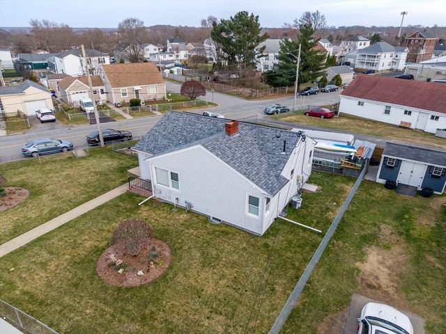 47 Stockton St, Fall River, MA 02721