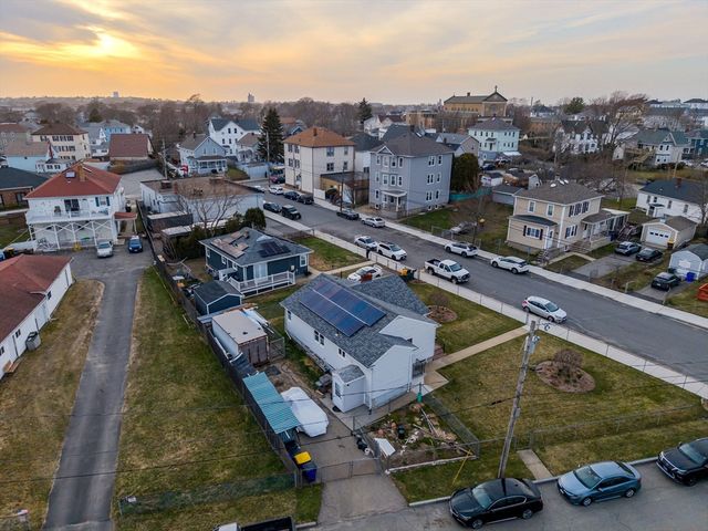 47 Stockton St, Fall River, MA 02721