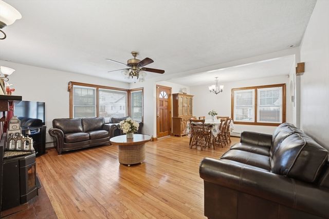 47 Stockton St, Fall River, MA 02721