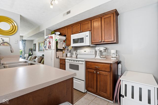 1414 E New York Street, Indianapolis, IN 46201