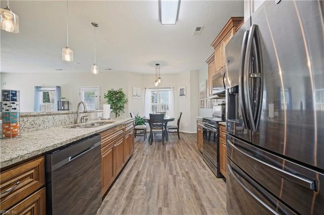 3317 Dunedin DR, Chesapeake, VA 23321