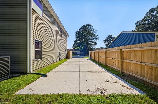 3317 Dunedin DR, Chesapeake, VA 23321