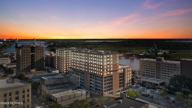 240 N Water Street Apt 853, Wilmington, NC 28401