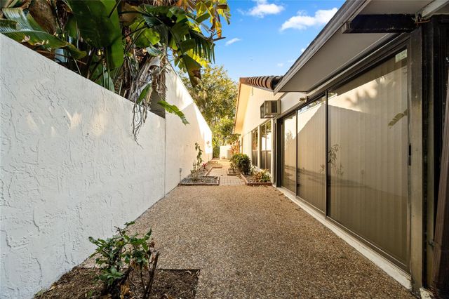 6825 Allegre Court, Boca Raton, FL 33433