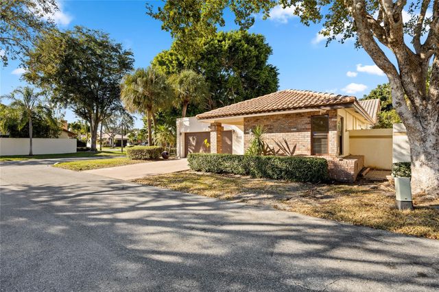 6825 Allegre Court, Boca Raton, FL 33433