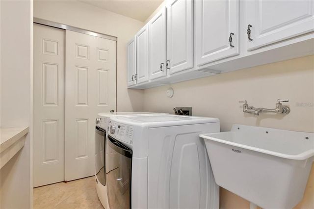 7702 LAKE VISTA COURT 206, Lakewood Ranch, FL 34202