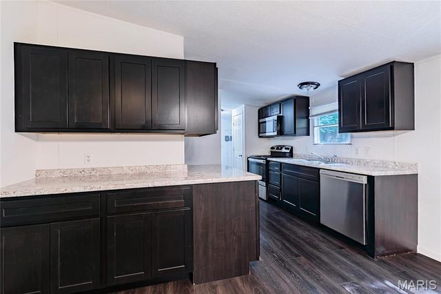 4109 Lakeview Drive, Hillsboro, MO 63050