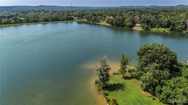 4109 Lakeview Drive, Hillsboro, MO 63050