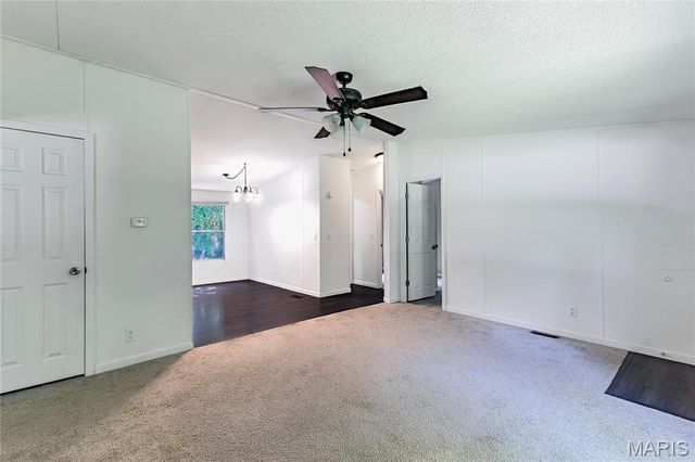 4109 Lakeview Drive, Hillsboro, MO 63050