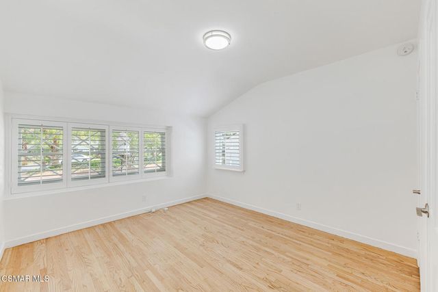 20550 De Forest Street, Woodland Hills, CA 91364