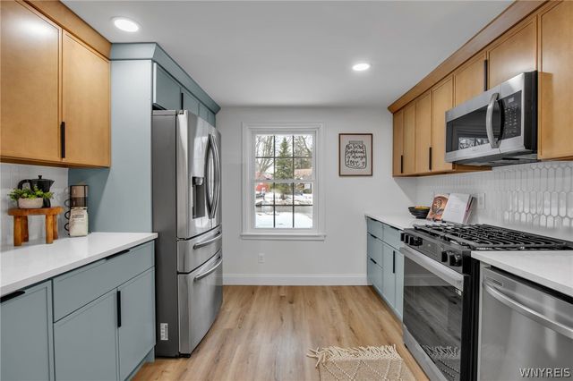 243 Lehn Springs Drive, Amherst, NY 14221