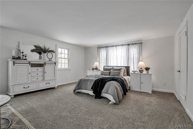 243 Lehn Springs Drive, Amherst, NY 14221