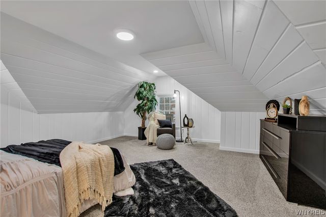 243 Lehn Springs Drive, Amherst, NY 14221