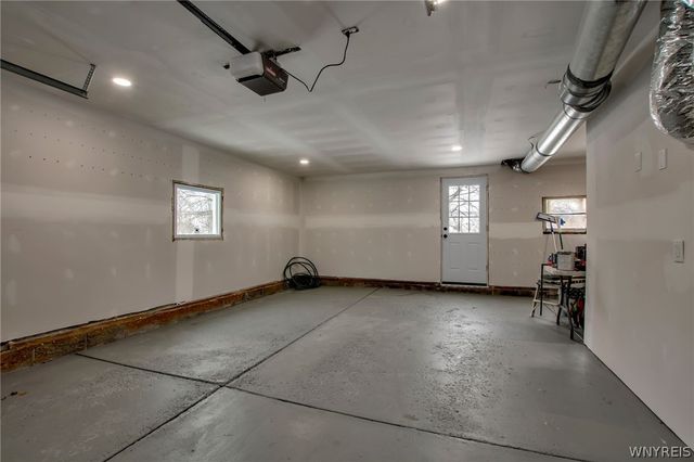 243 Lehn Springs Drive, Amherst, NY 14221