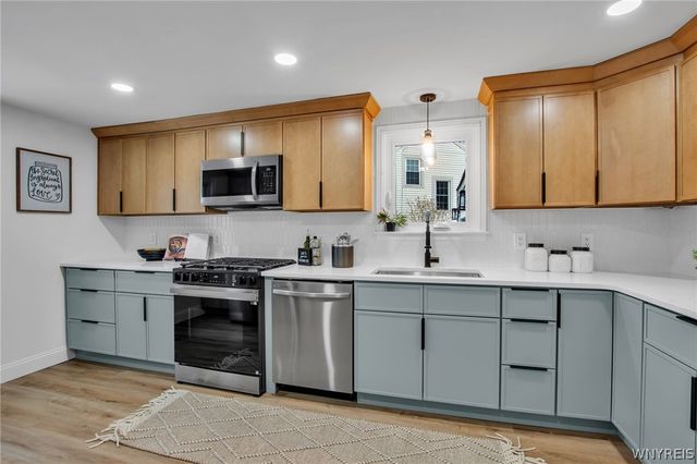 243 Lehn Springs Drive, Amherst, NY 14221