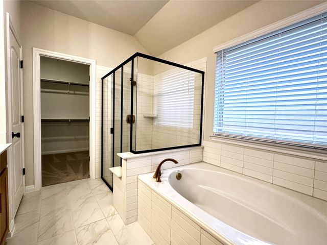 141 Rita Blanca BND, Bastrop, TX 78602