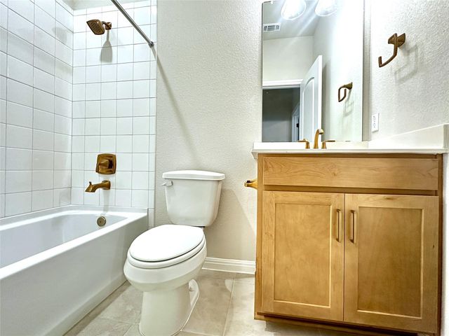 141 Rita Blanca BND, Bastrop, TX 78602