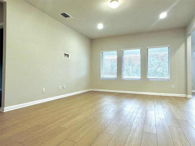 141 Rita Blanca BND, Bastrop, TX 78602