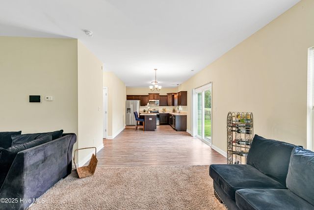 217 Holly Grove Court E, Jacksonville, NC 28540