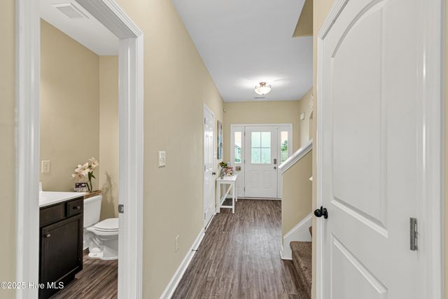 217 Holly Grove Court E, Jacksonville, NC 28540