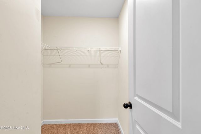 217 Holly Grove Court E, Jacksonville, NC 28540