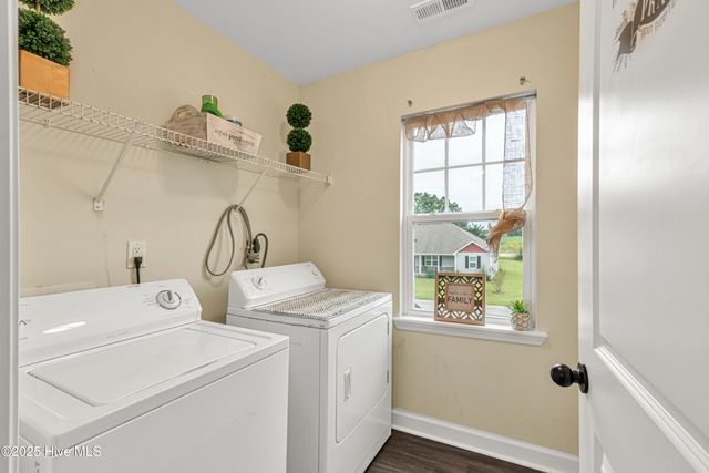 217 Holly Grove Court E, Jacksonville, NC 28540