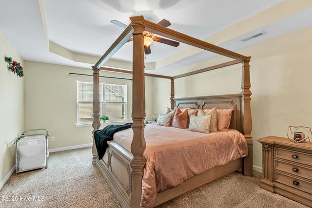 217 Holly Grove Court E, Jacksonville, NC 28540