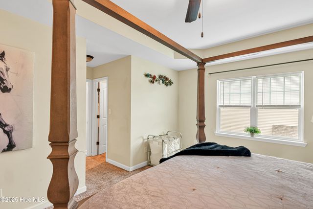 217 Holly Grove Court E, Jacksonville, NC 28540