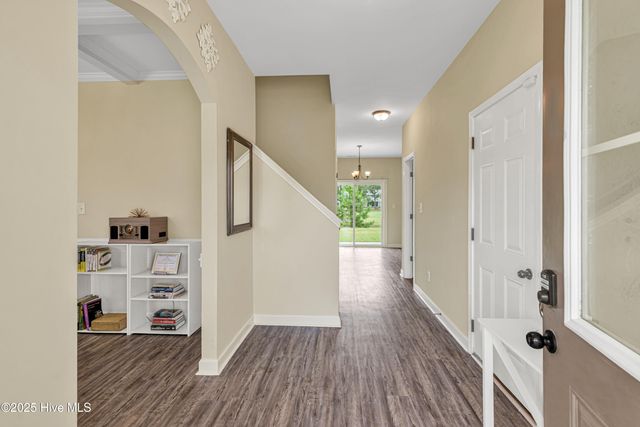 217 Holly Grove Court E, Jacksonville, NC 28540