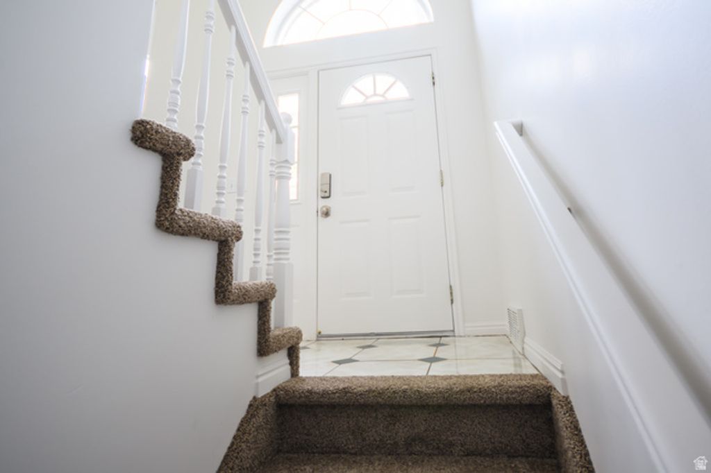 Image 13 of property listing at 960 E 3400 N, Layton, UT 84040