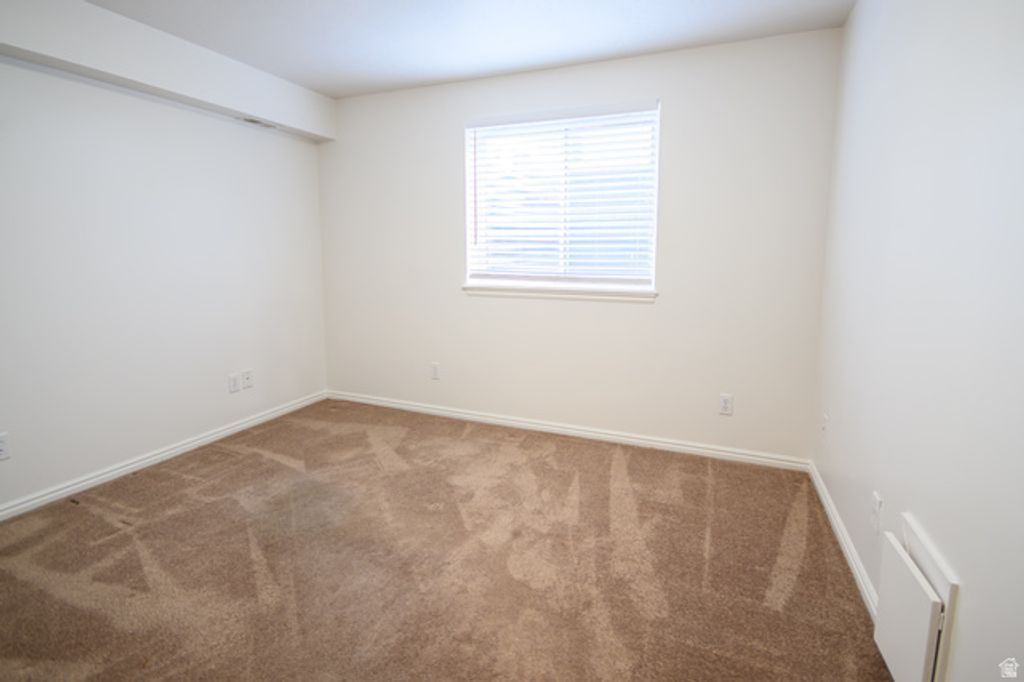 Image 21 of property listing at 960 E 3400 N, Layton, UT 84040