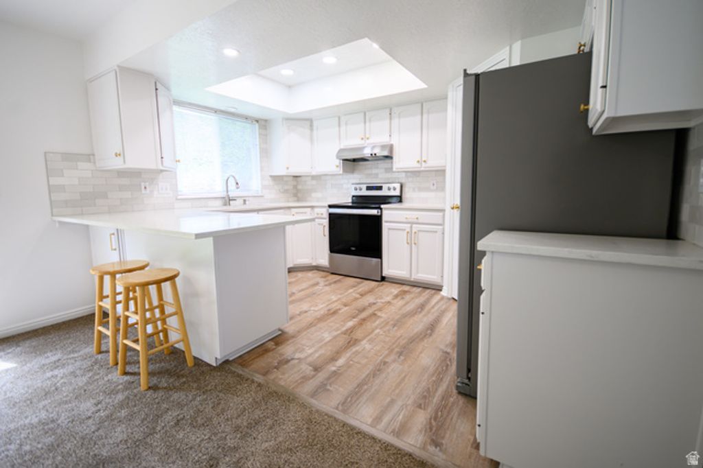 Image 8 of property listing at 960 E 3400 N, Layton, UT 84040