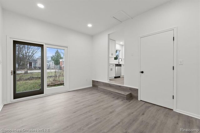 33355 Slocum Drive, Farmington, MI 48336