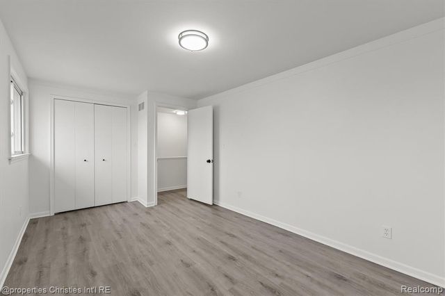 33355 Slocum Drive, Farmington, MI 48336