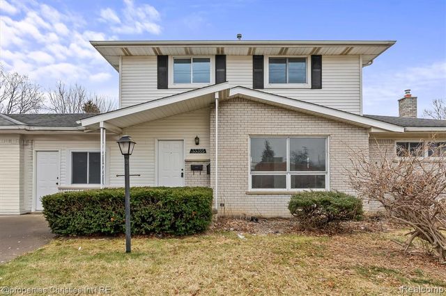 33355 Slocum Drive, Farmington, MI 48336