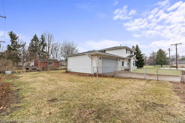 33355 Slocum Drive, Farmington, MI 48336