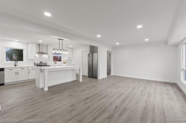 33355 Slocum Drive, Farmington, MI 48336