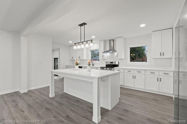 33355 Slocum Drive, Farmington, MI 48336