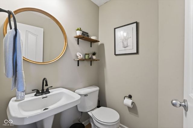 13975 Avalon Boulevard, Fishers, IN 46037