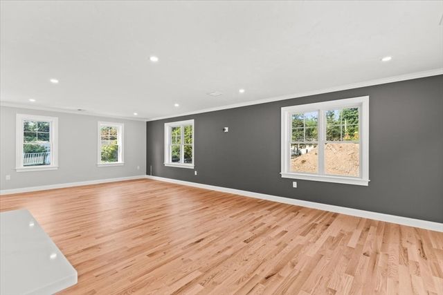 15 Elm Place, Hanson, MA 02341