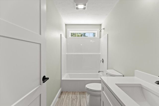 15 Elm Place, Hanson, MA 02341