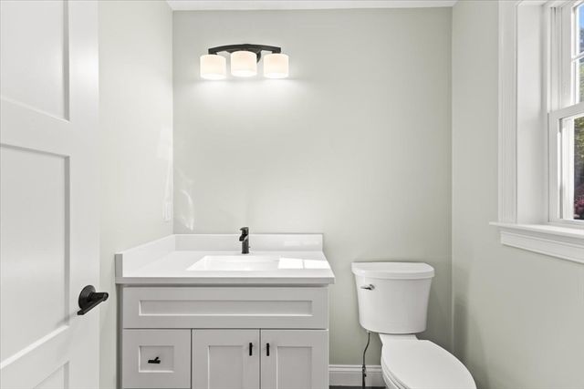 15 Elm Place, Hanson, MA 02341