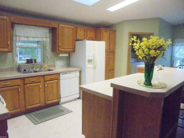 536 Swan Creek Court, Smiths Creek, MI 48074