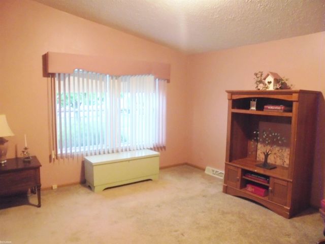 536 Swan Creek Court, Smiths Creek, MI 48074